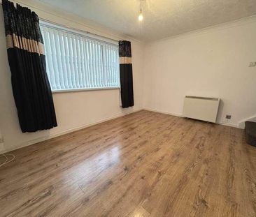 Snowdon Close, Blackpool, FY1 - Photo 4