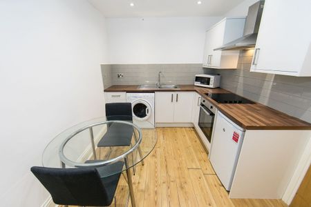 Flat 1, 27 Richmond Road, Headingley, Leeds - Photo 3