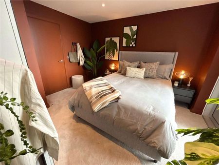 43rd Floor Fully Furnished Three Double Bedroom Apartment with unrivalled facilities in the Exclusive Cortland Development, Colliers Yard. AVAILABLE NOW! - Photo 2