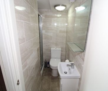 Fylde Road Flat 6, PRESTON, Lancashire PR1 2XP - Photo 5