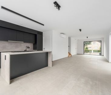 Nieuwbouwwoning met 4 slaapkamers te huur in Wichelen. - Photo 1