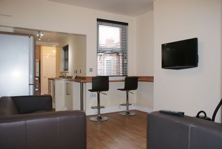 56 Oxford Street - 4 Bed 2 BathLoughborough - Photo 3