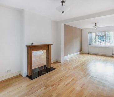 Beech Grove, Guildford, Surrey, GU2 - Photo 1