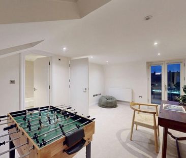 4 bedroom terraced house to rent - Photo 3