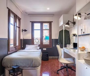 Carrer de lEscorial, Barcelona, Catalonia 08024 - Photo 1