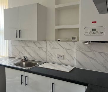 3 Bed End Terrace, Grange Mount, CH43 - Photo 5