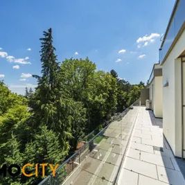 Ihre neue Dach-Traumwohnung, 3,5 Zimmer, Erstklassige Ausstattung, Neubau, luxuriös + 75 m² Dachterrasse und 1x Garage inkl. - Photo 2