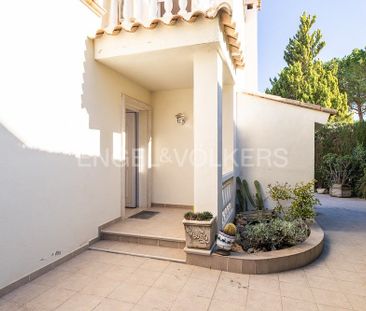 Casa o chalet de alquiler en Carrer 231, La Cañada - Photo 2