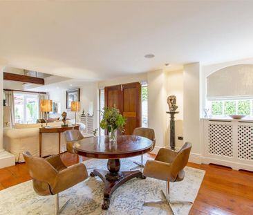 2 bedroom barn conversion to rent - Photo 1