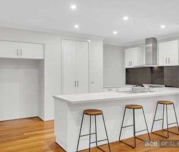 27 Fairbridge Road, Point Cook VIC 3030 - Photo 3