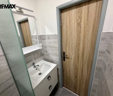 Pronájem bytu 2+kk 44 m² - Photo 2