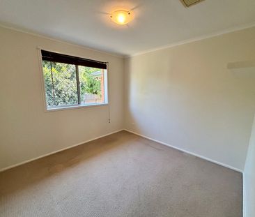 4 BEDROOM HOUSE - HILLVUE LOCATION - Photo 5