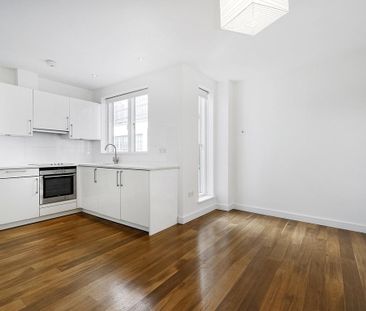 Studio to rent - Photo 2