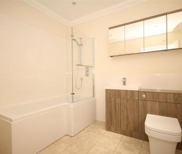 2 bedroom semi-detached house to rent - Photo 6