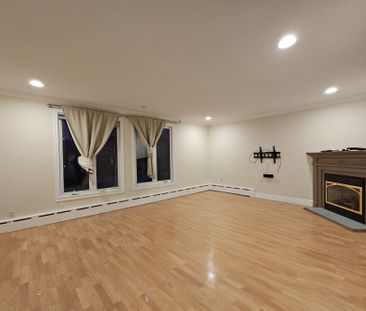 For Lease - 205 Lavergne Street Unit# 1, Vanier and Kingsview Park,... - Photo 1