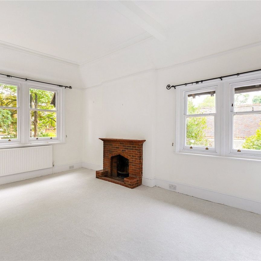 Mostyn Court, Egerton Road, Weybridge, KT13 flat to rent - Photo 1