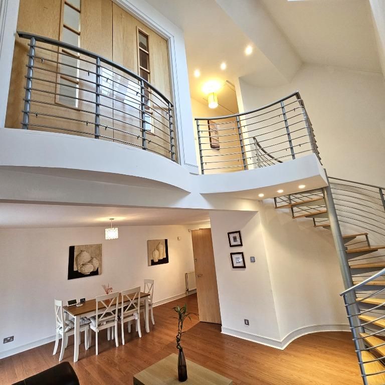 2 bedroom end of terrace house to rent - Photo 1