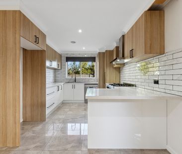 15 Osborn Grove, Pakenham VIC 3810 - House For Rent | Domain - Photo 6