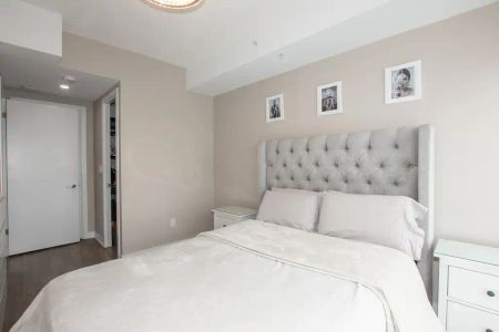 550 North Service Road - 1102 — 1 Bedroom - Photo 3