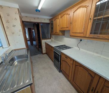 3 bedroom terraced house to rent - Photo 4