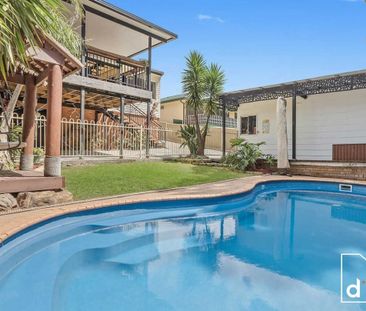 Executive Family Living - Stunning Rear Deck And Pool - Photo 2