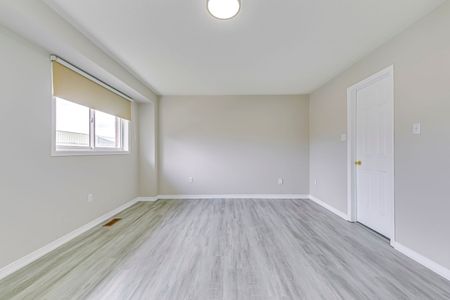 For Lease - 1425 Abbeywood Drive Unit# 17, Oakville, Ontario - Photo 3