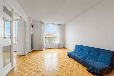 284 Bloor Street W #903 - Photo 4