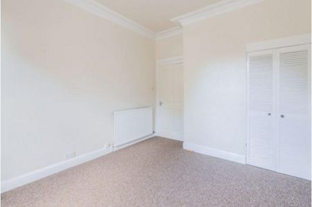 3 bedroom maisonette to rent - Photo 3