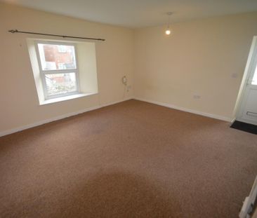 Flat to rent - Photo 1