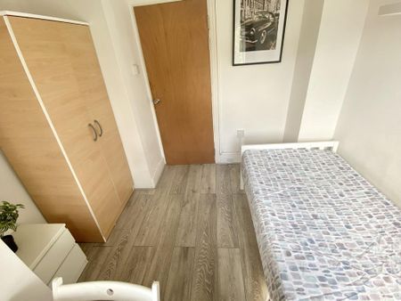 4 bedroom house share to rent - Photo 5