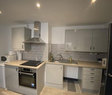 2 bedroom apartment to rent - Photo 2