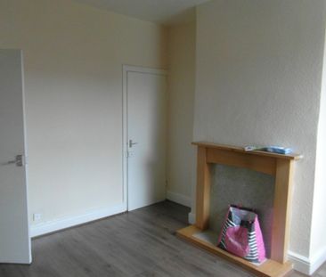 AVAILABLE NOW*** TWO DOUBLE BEDROOMS****ENTRANCE HALL WAY*** DINING... - Photo 2