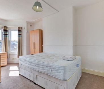 10 bedroom house to rent - Photo 4