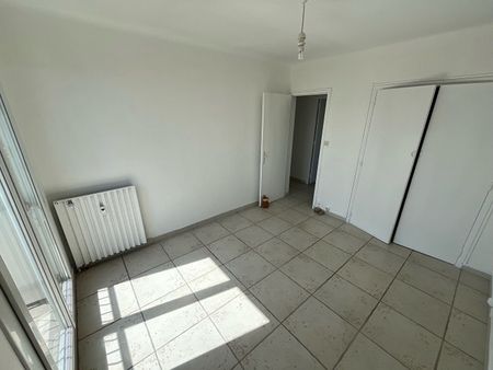 AIX SUD - T4 AVEC STATIONNEMENT PROCHE AUTOROUTES, - Photo 4