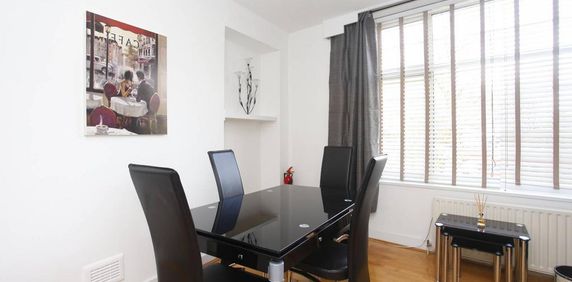1 bedroom flat to rent - Photo 2