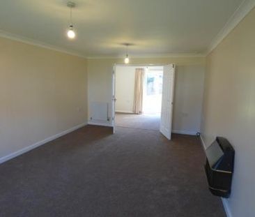 4 bedroom detached house to rent - Photo 5