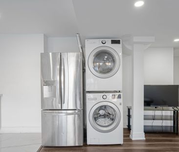 For Lease - 2515 Standardbred Drive, Oshawa, Ontario - Photo 6