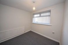 3 bed House - Semi-Detached for Rent - Photo 5