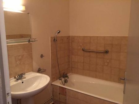 Location appartement 2 pièces 49 m² à Les Vans (07140) - Photo 4