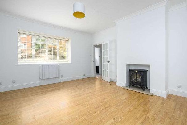 Church Street, Walton-on-thames, KT12 - Photo 1