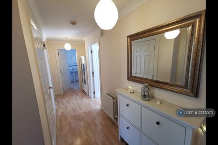 2 bedroom flat to rent - Photo 4