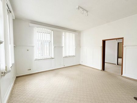 Großzügige Familienwohnung im Zentrum von Aue - Foto 3