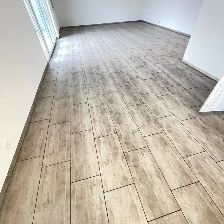 Per sofort zu vermieten 4.5 Zi-Wohnung mit eigener Waschküche grossen Balkon in Gränichen - Photo 1