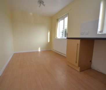 3 bedroom detached house to rent - Photo 6