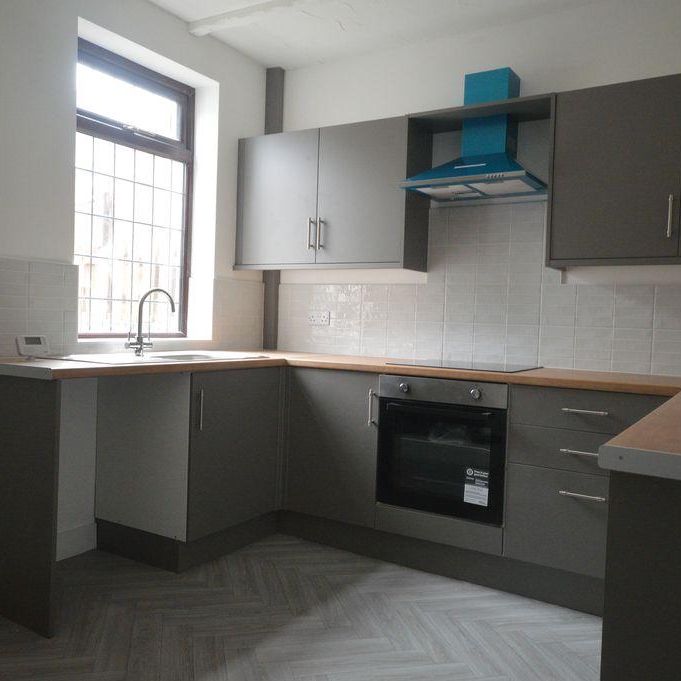 2 bedroom terraced house to rent - Photo 1