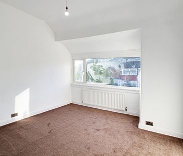 3 Bedroom - Photo 2