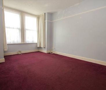 2 bedroom end of terrace house to rent - Photo 6