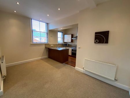 2 bedroom apartment to rent - Photo 2