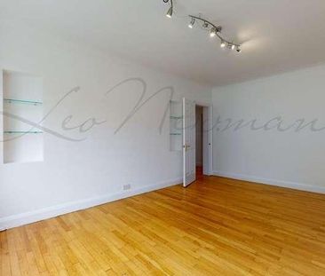 Greenhalgh Walk, Hampstead Garden Suburb, N2 - Photo 3