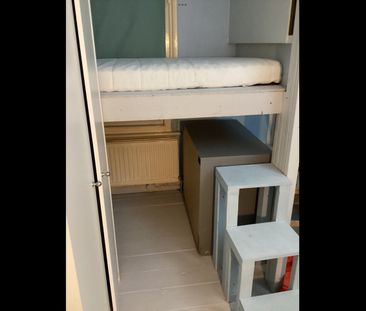 Studio Flat, Bulwer Street, W12 - Photo 3